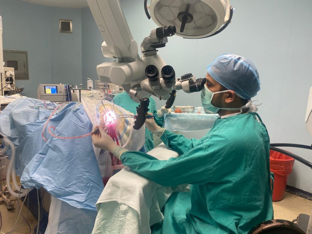 Best Neurosurgeon in Lucknow: Dr. Alok Srivastava is a leading expert in brain and spine surgery. 36 Best Neurosurgeon in Lucknow